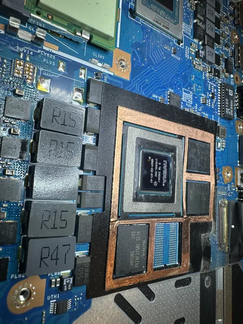 Laptop graphics processor and memory, with the copper heatsink frame