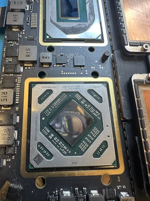 Die of an AMD graphics processor, with its contacts around it