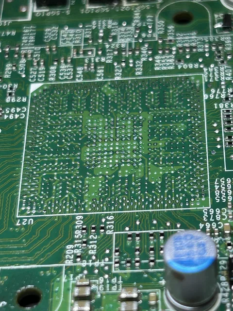 Detail of a board with its components and reference silkscreen