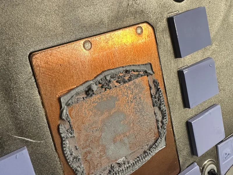 Copper cold plate from a laptop with degraded thermal paste